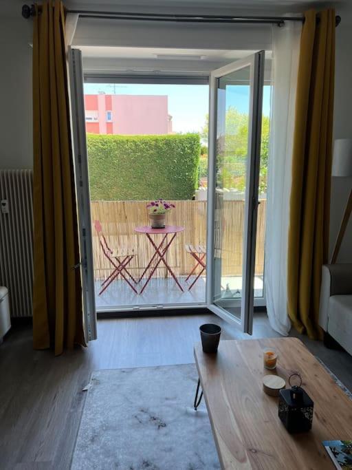 Superbe Appartement Lumineux Avec Parking Gratuit Wintzenheim Exterior photo